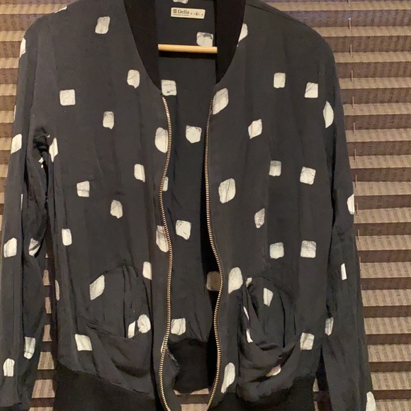 Della Jacket - Picture 5 of 5